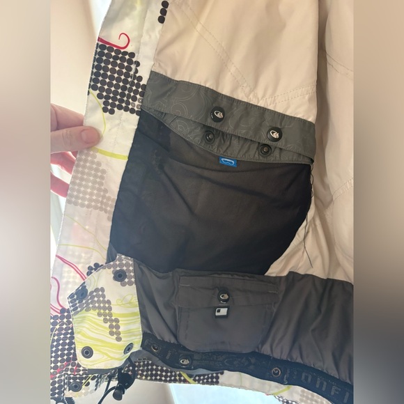 Snowboard Jacket - Picture 3 of 4